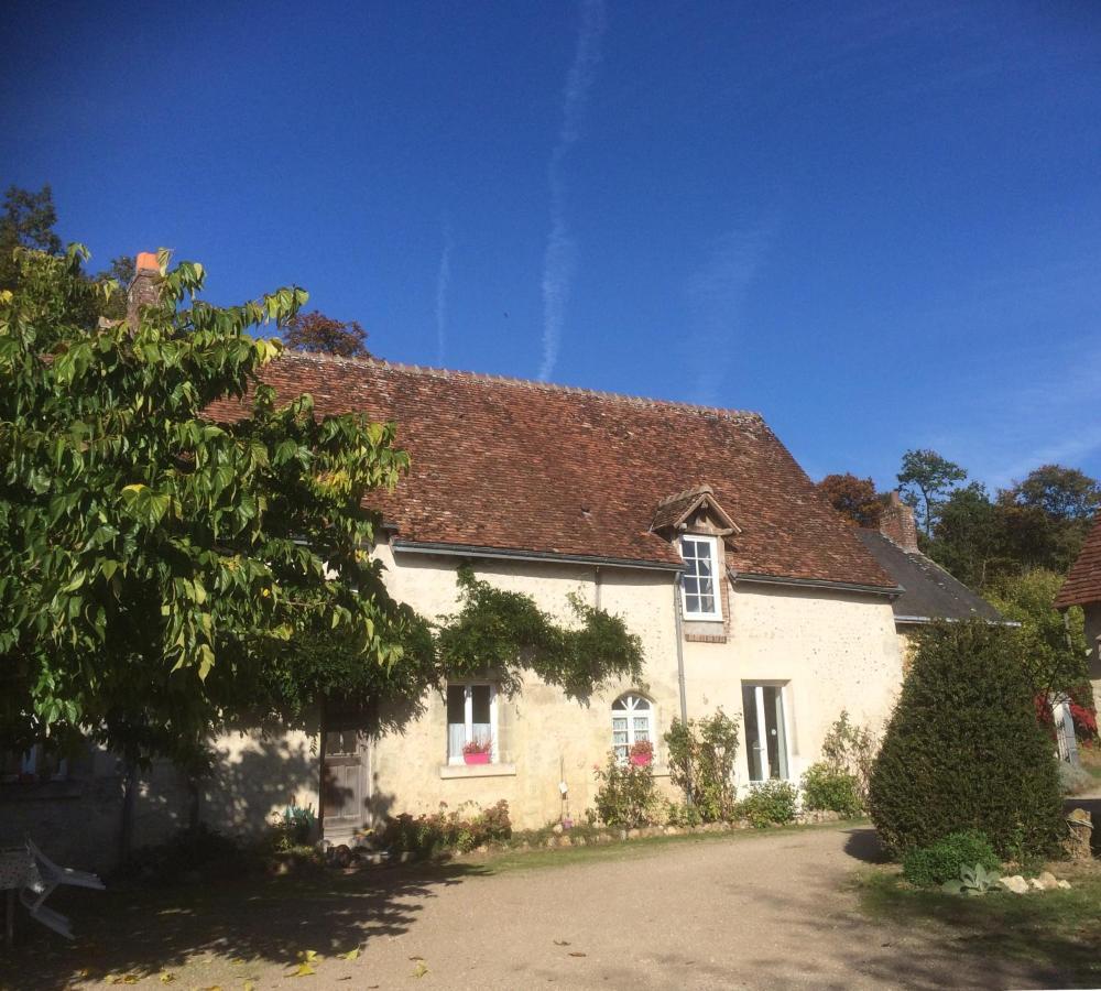 Le Grand Coudreau Bed & Breakfast Nazelles-Negron Exterior photo